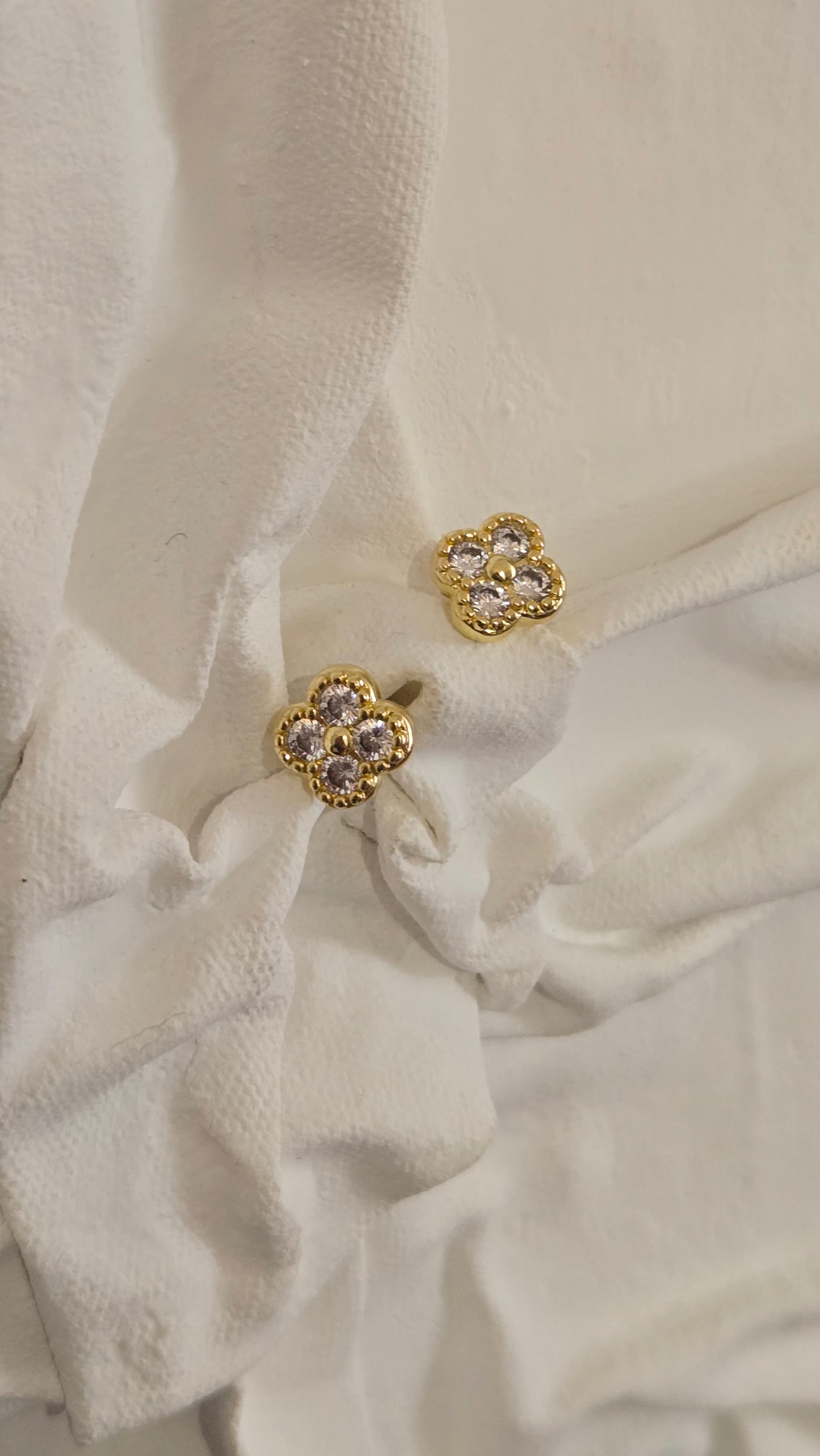 ARPELS CHIC EARRINGS