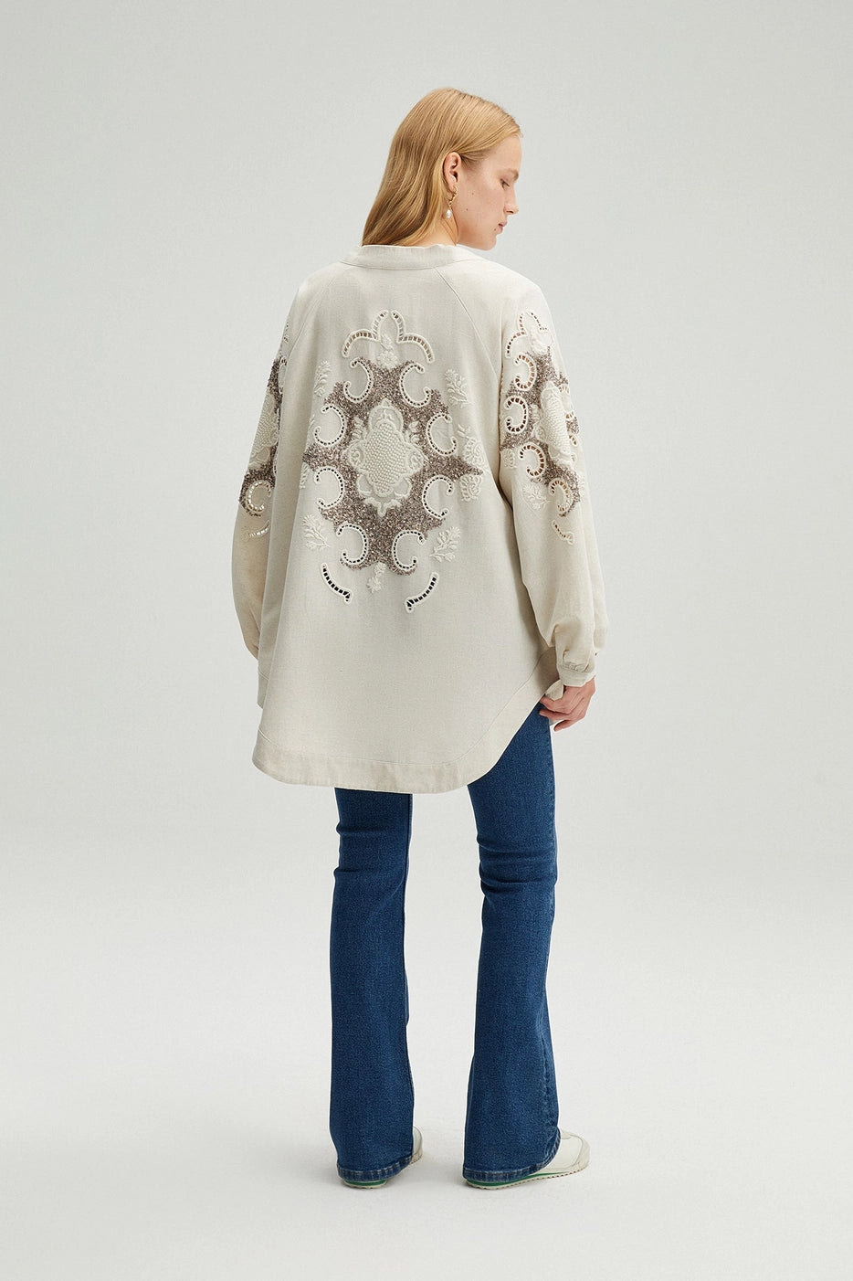 SOFIA EMBROIDERED KIMONO