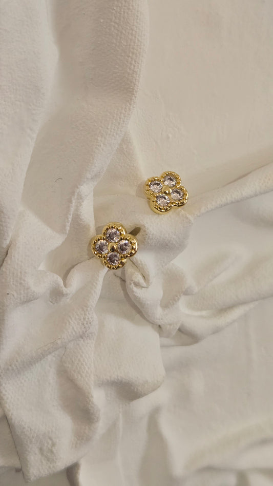 ARPELS CHIC EARRINGS